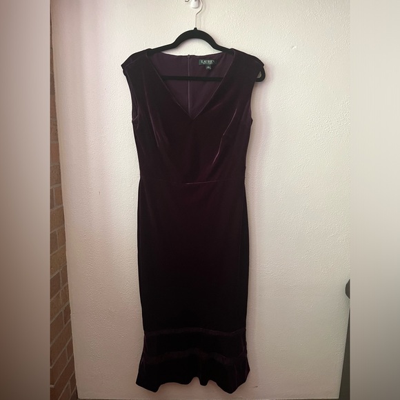 Ralph Lauren Floral Lace-Inset Velvet Knee-Length Dress - Picture 3 of 9